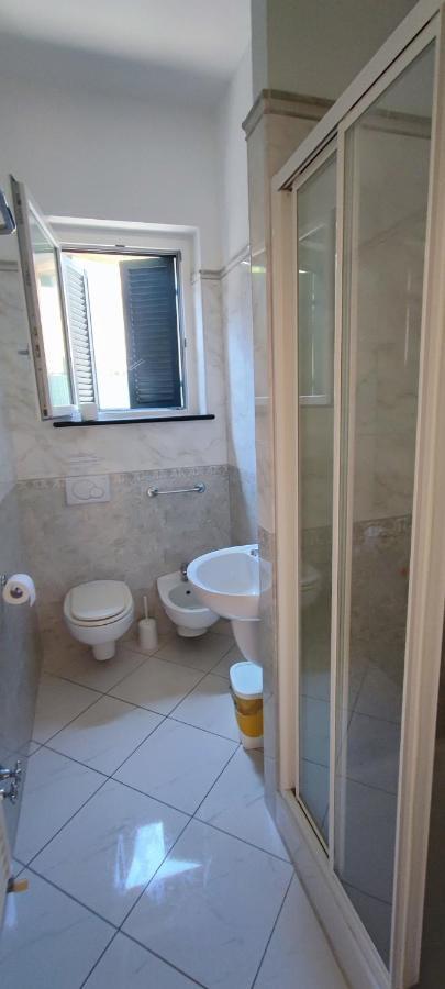 Acquamarina Hotell Monterosso al Mare Rum bild